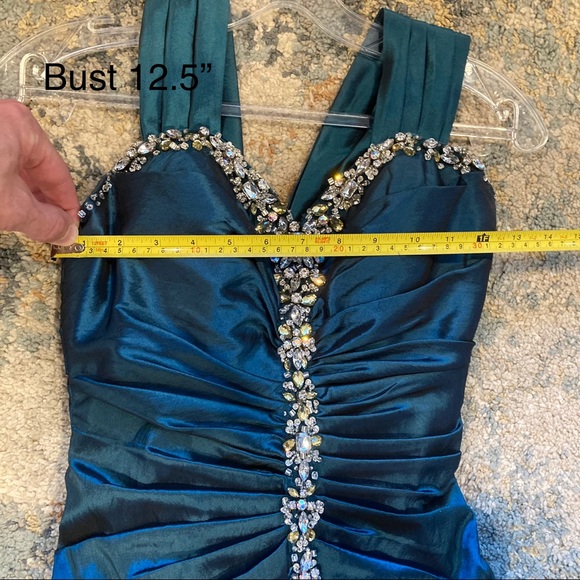 Mori Lee teal/emerald prom dress, Size 6. - Picture 12 of 14